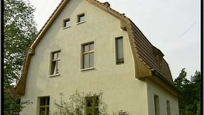 Walmdach-Haus