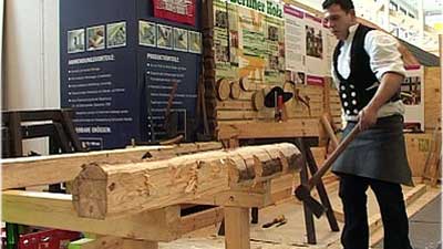 Nötig sind, Muskelkraft, gutes Werkzeug und die richtige Technik